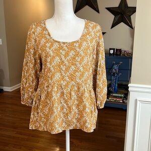 Matilda Jane Shay top blouse ditzy floral yellow/orange white black size Medium